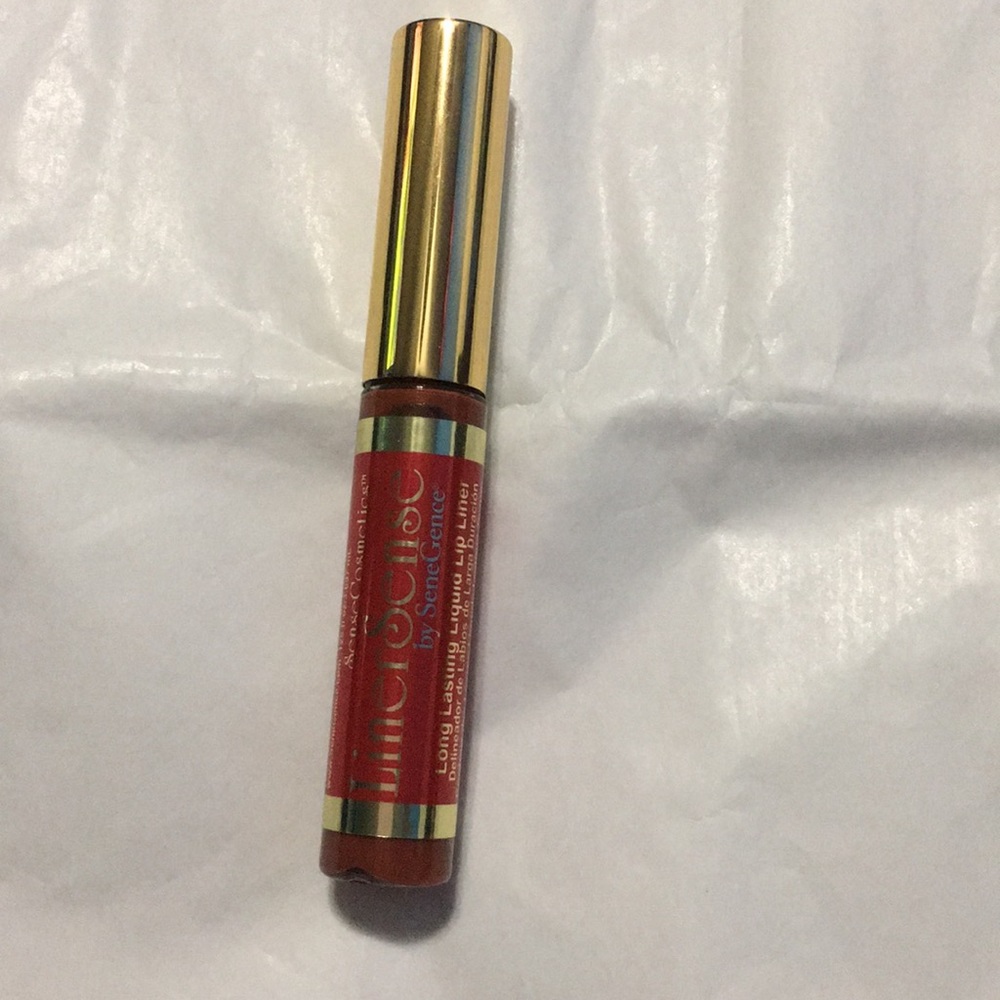 LinerSense lip liner